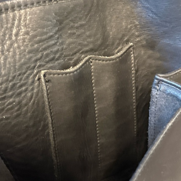 Coach Black Leather Messenger Bag with Adjustable Strap and Top Handle #5275 - Picture 11 of 14